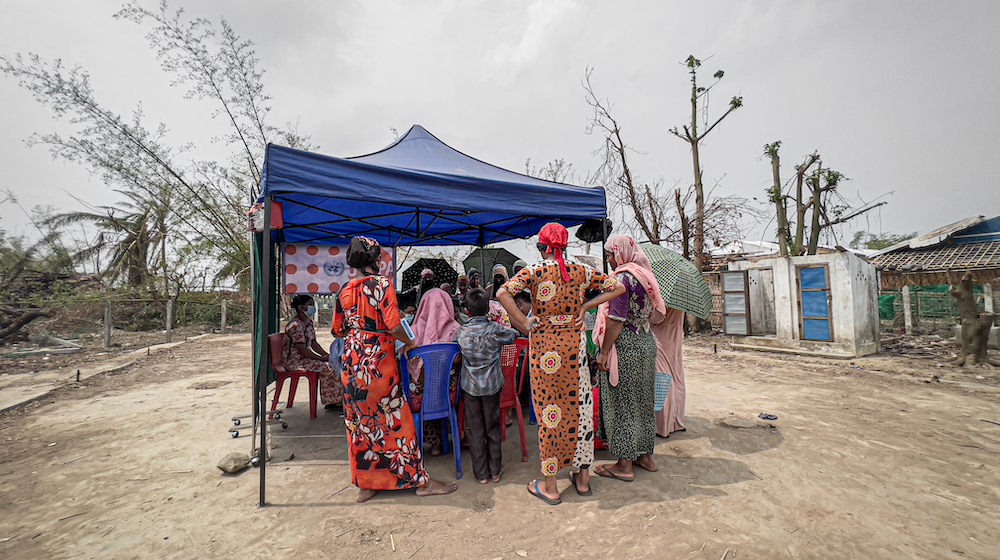 “Quiero que mi bebé esté seguro; es todo lo que necesito”. Apoyando a las mujeres y niñas en Myanmar después de que el ciclón Mocha abriera un camino de destrucción