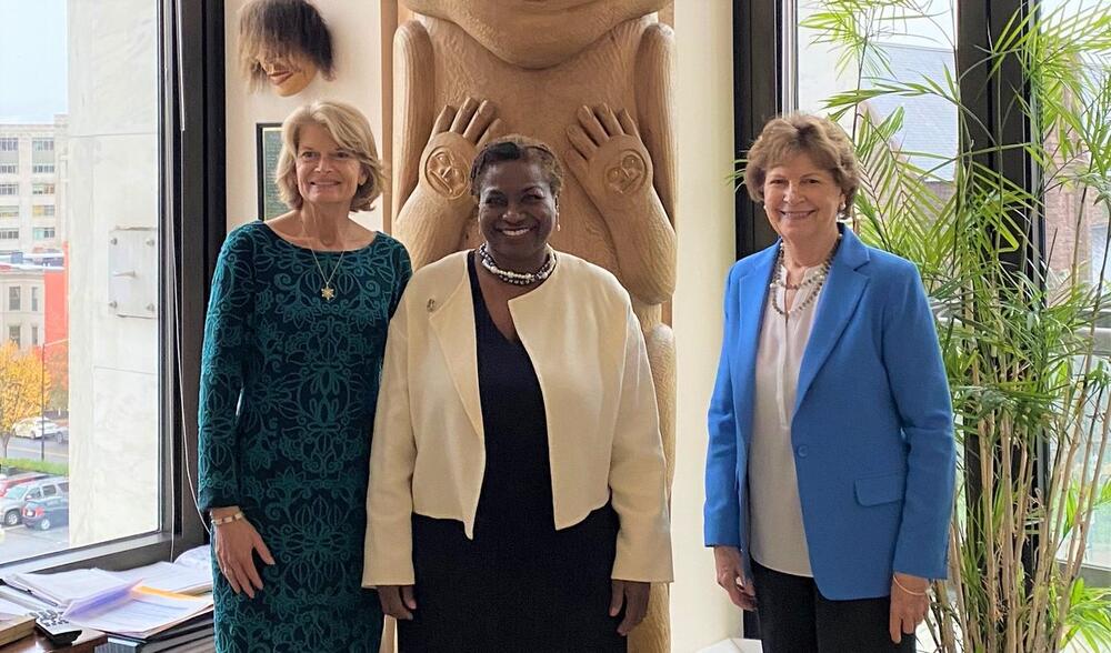 UNFPA Executive Director meets with U.S. Senator Lisa Murkowski and Senator Shaheen