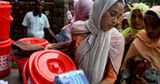 As Rohingya refugees pour into Bangladesh, UNFPA deploys midwives, safe spaces