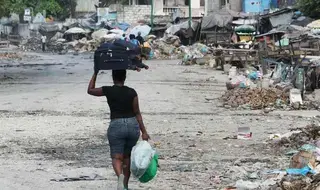 En Haïti, les crises successives rendent femmes et filles plus…